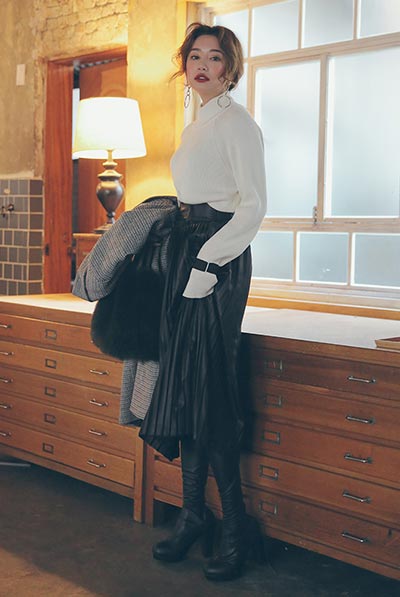 ชุดทำงานหน้าหนาว