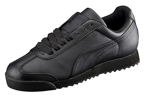 รองเท้าผ้าใบสีดําล้วน