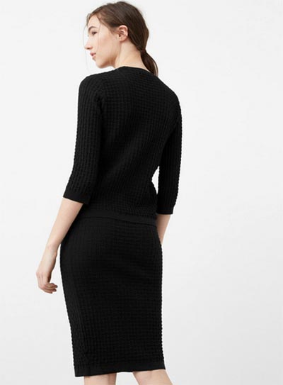 ชุดกระโปรงสีดำ