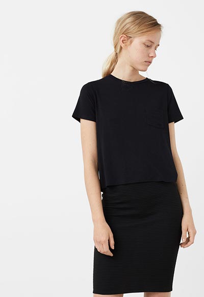 ชุดกระโปรงสีดำ