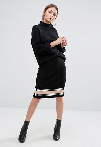 ชุดกระโปรงสีดำ