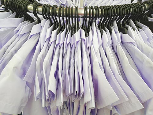 ซื้อชุดนักศึกษาที่ไหนดี