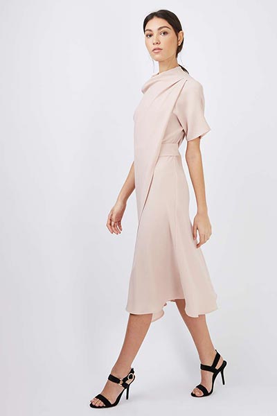 การไปงานแต่งช่วงไว้ทุกข์