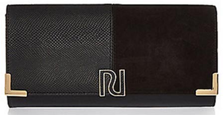 กระเป๋าคลัทช์สีดำ