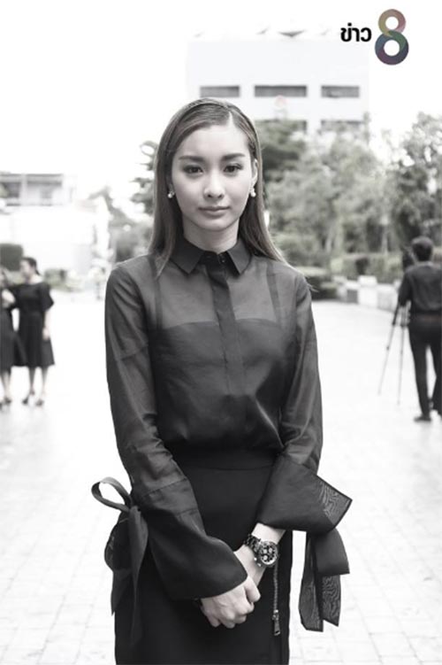 การแต่งกายไว้ทุกข์