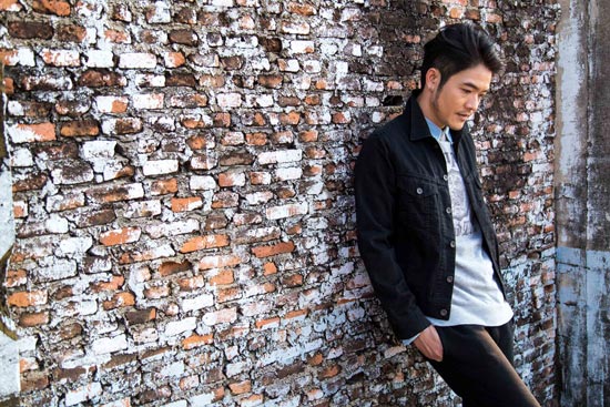  ปั้น แบชเชอร์ MV เพลง พูดผ่านกำแพง