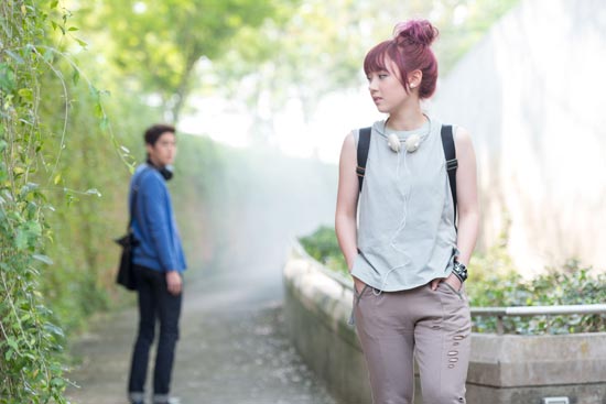 พลอยชมพู MV เพลง ปลิว
