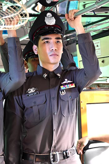  กุหลาบตัดเพชร