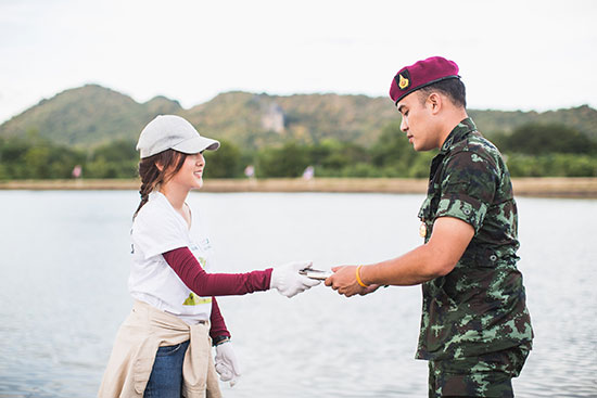 ตามรอยพระราชาจากภูผาสู่มหานที