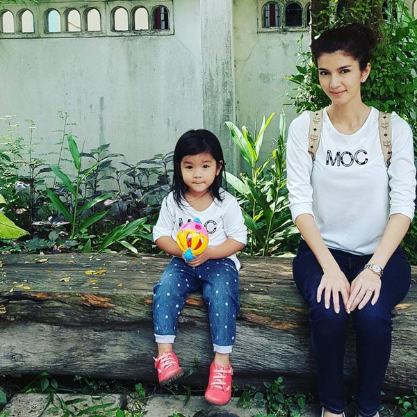  โบว์ แวนด้า น้องมะลิ 