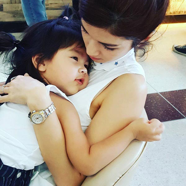  โบว์ แวนด้า น้องมะลิ 