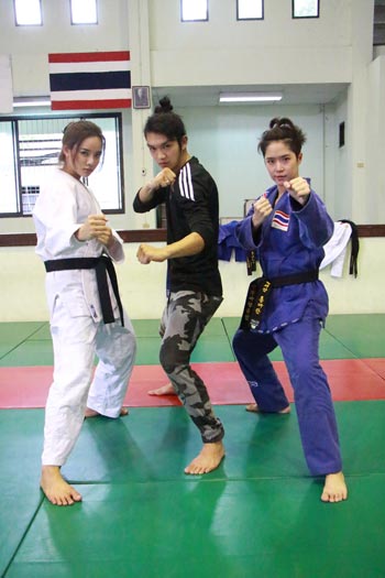 คงกระพันนารี