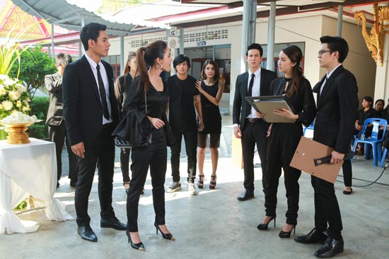 ลูกไม้ไกลต้น