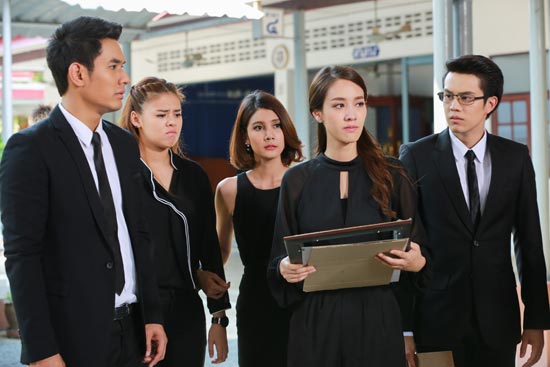 ลูกไม้ไกลต้น