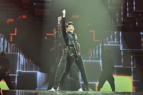 บี้ สุกฤษฎิ์ Love 10 ปีไม่มีหยุด