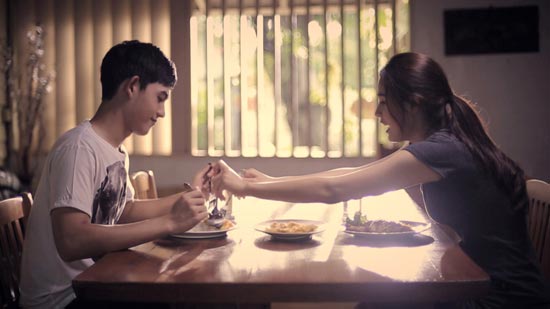 เดียร์ The Mazz MV เพลง เลี้ยงง่ายง่ายผู้ชายโง่โง่