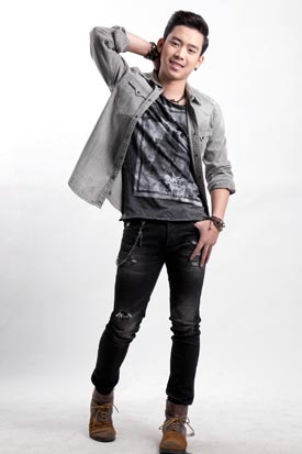 เบิ้ล ปทุมราช MV เพลง เฟสก็หายไลน์ก็เงียบ