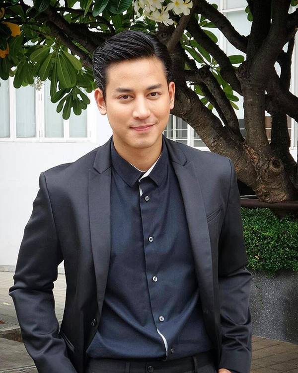 ป๊อป ฐากูร