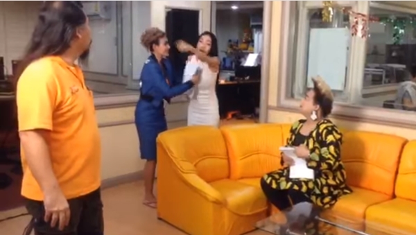 เอมมี่ อมลวรรณ ทะเลาะผู้กำกับ กลางกองถ่าย