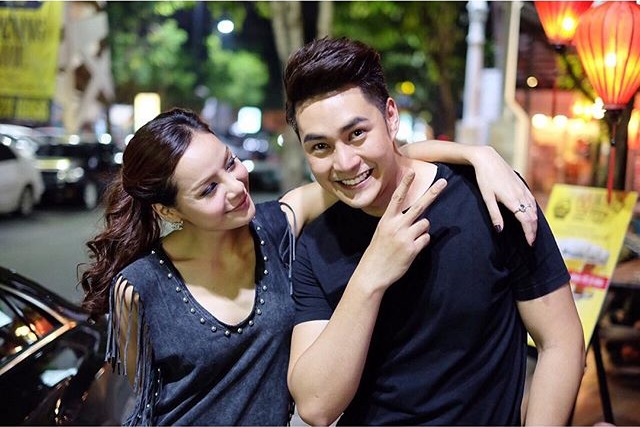 หยก แอมป์