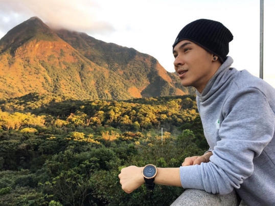 ตั้ม จีบ แซมมี่