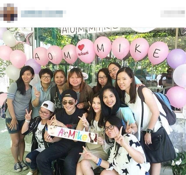 ไมค์ ออม