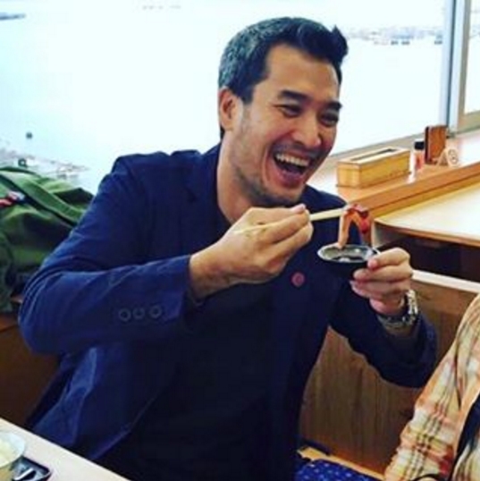 อู๋ ธนากร อู๋ ธนากร