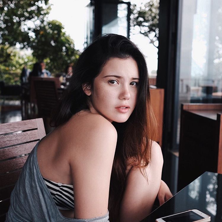 คริสซี่ กฤษณ์สิรี The Sixth Sense