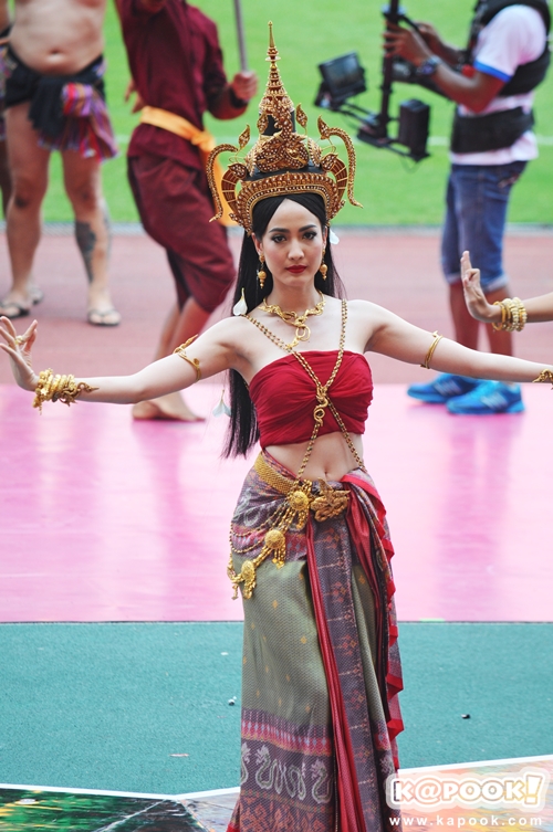 แต้ว ณฐพร รำงานบอลช่อง 3