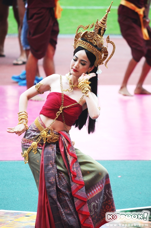 แต้ว ณฐพร รำงานบอลช่อง 3