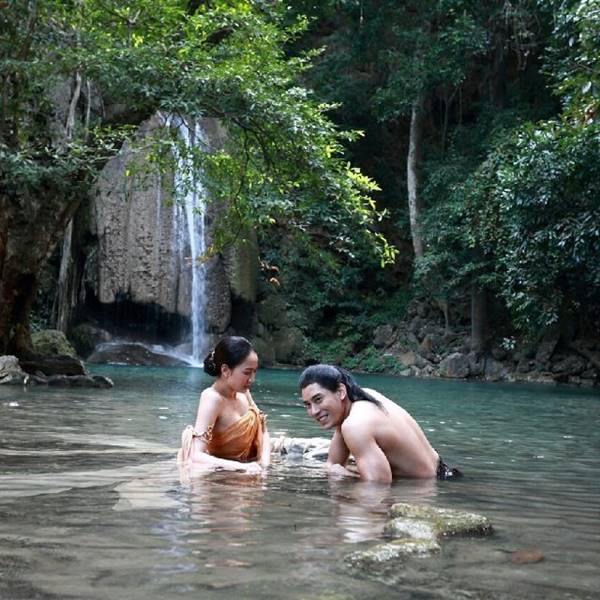 ละครนาคี