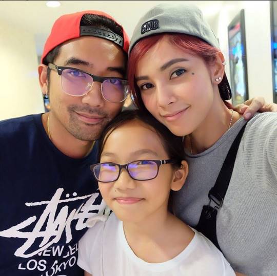 แฟน อุ้ม ลักขณา