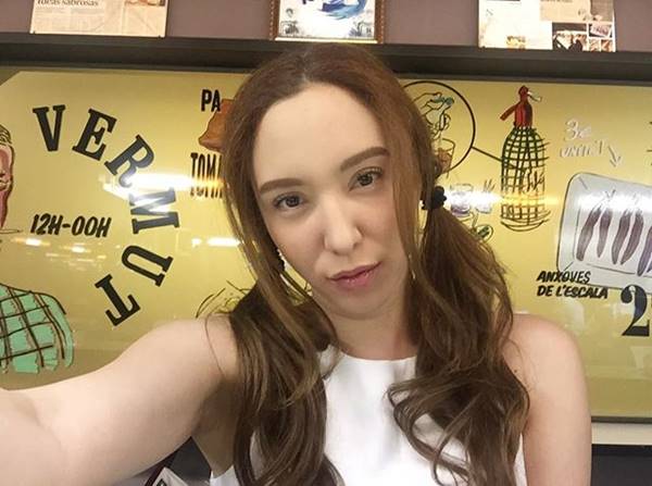 คลาวเดีย จักรพันธุ์ แฟน