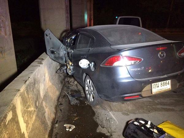 โจอี้ ธนกฤต อยู่โต