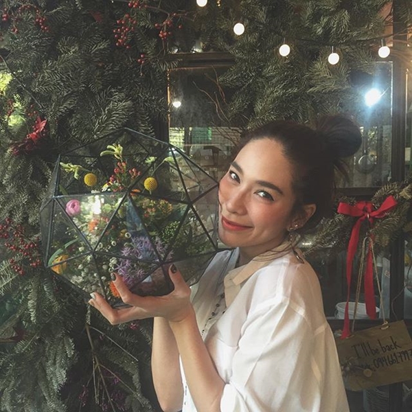 พลอย เฌอมาลย์