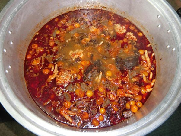 รถจิ๊บ จินต์กัญญา เขื่อนเพ็ชร