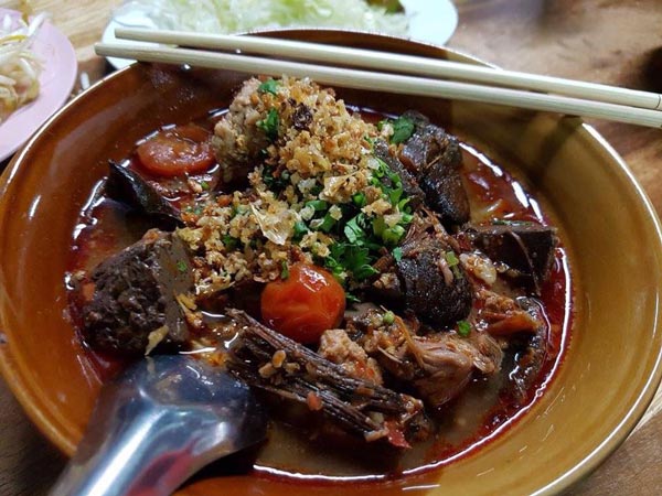 รถจิ๊บ จินต์กัญญา เขื่อนเพ็ชร