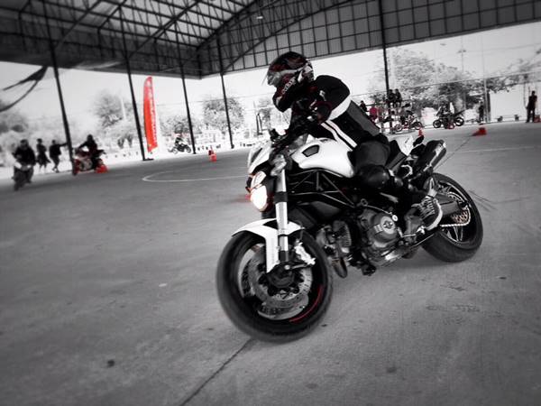 ด็อจ พันธ์ธวัช