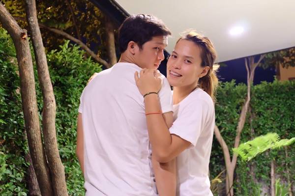 บ้านกิ๊ฟ วิลาวัณย์ อภิญญาพงศ์