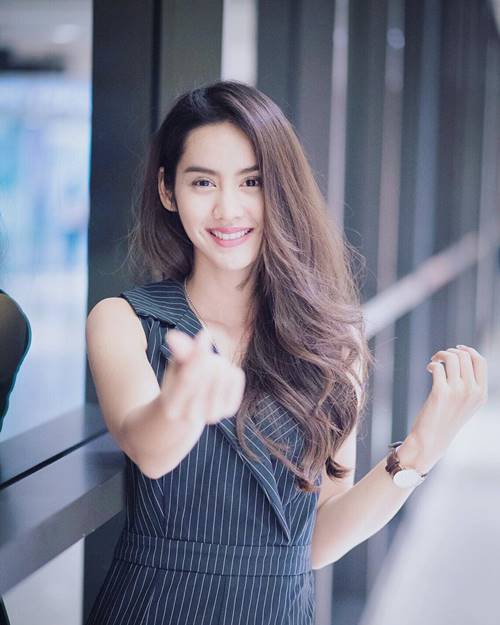 มะนาว ศรศิลป์