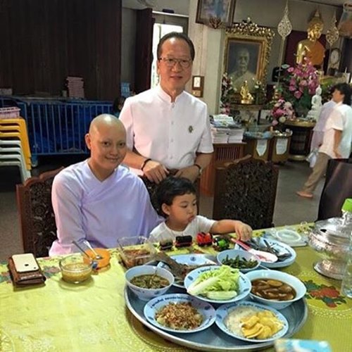 ตั๊ก บงกช