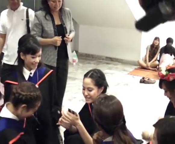 ขวัญ อุษามณี