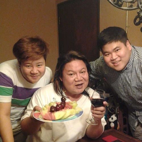 เมย์ จงเลิศเจษฎาวงศ์ ภรรยาของ อ.ยิ่งศักดิ์