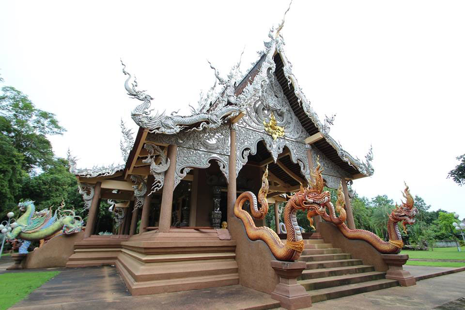 สุดอลัง ! วัดดังนครพนม ทุ่มทุนสร้างโบสถ์เกือบ 30 ล้าน-ใช้เวลาสร้าง 10 ปี
