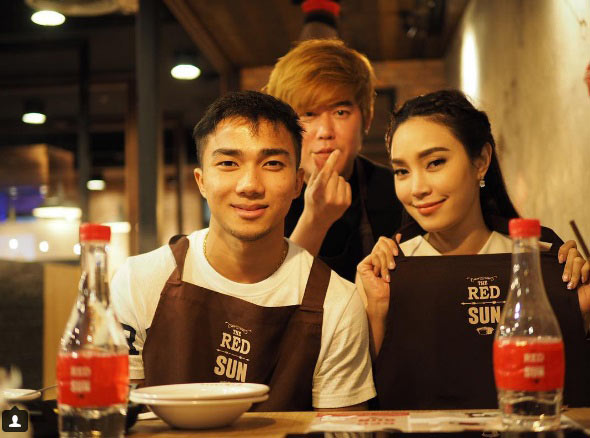 เมย์ พิชญ์นาฏ เจ ชนาธิป
