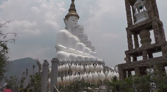 วัดพระธาตุผาซ่อนแก้ว งดให้เข้าชมชั่วคราว หลังประสบภัยแล้งขั้นวิกฤต