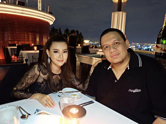 ดิว อริสรา ปลื้ม ไผ่ วันพอยท์ จัดเซอร์ไพรส์วันเกิด มอบโรเล็กซ์เป็นของขวัญ