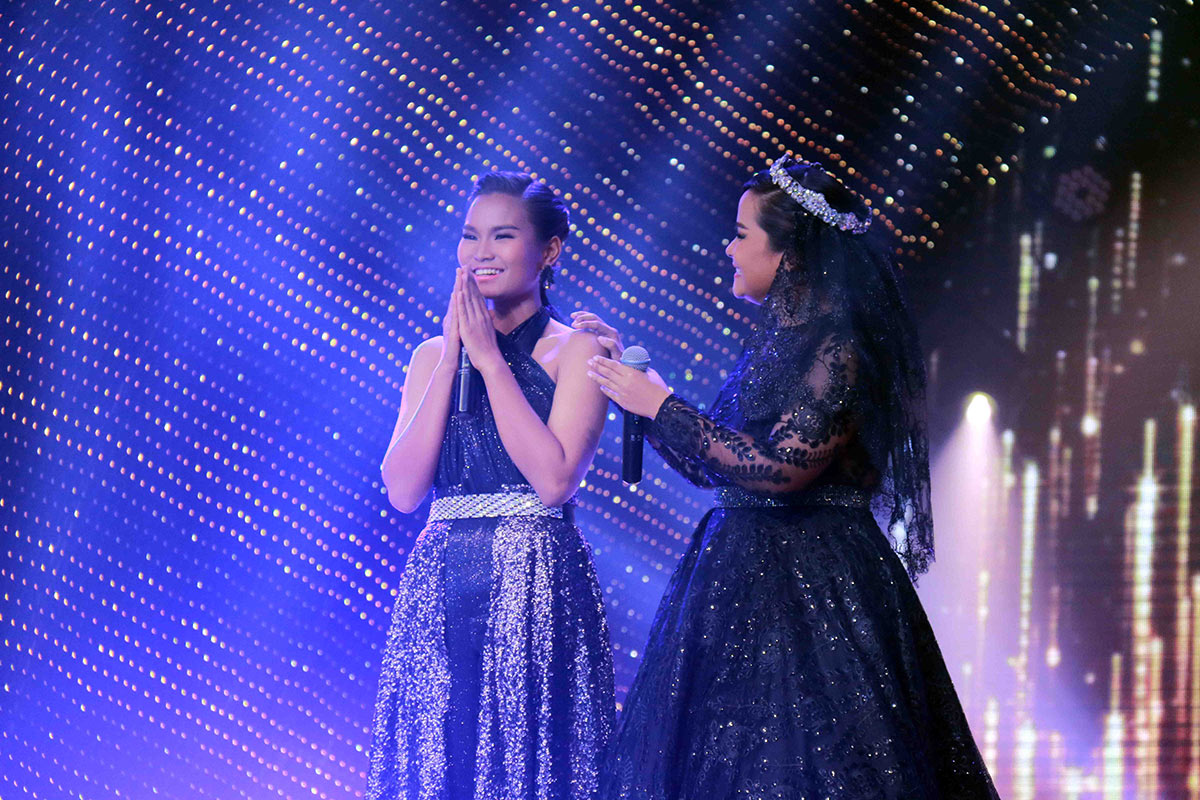 ป๊อปปี้ ปรัชญาลักษณ์ นักเรียน ม.5 คว้าแชมป์ไมค์ทองคำ 4