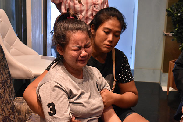 หนุ่ม กรรชัย รีบถอดสร้อยพระ หลังแขกรับเชิญผีเข้ากลางรายการ กรี้ดก่อนหมดสติ