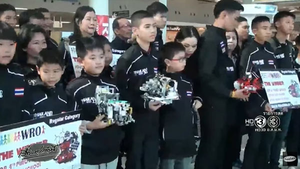 เด็กไทยสร้างชื่อ คว้าแชมป์โอลิมปิกหุ่นยนต์ 2016 กวาดมาได้ 6 รางวัล